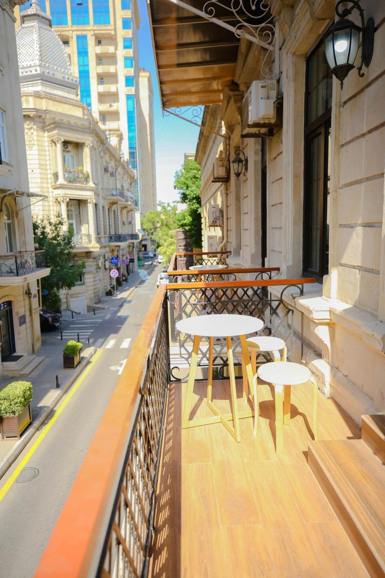 Dionis Coffee Shop Hotel バクー エクステリア 写真